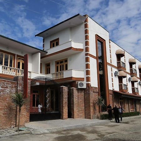 Hotel Shogi Зугдіді Екстер'єр фото