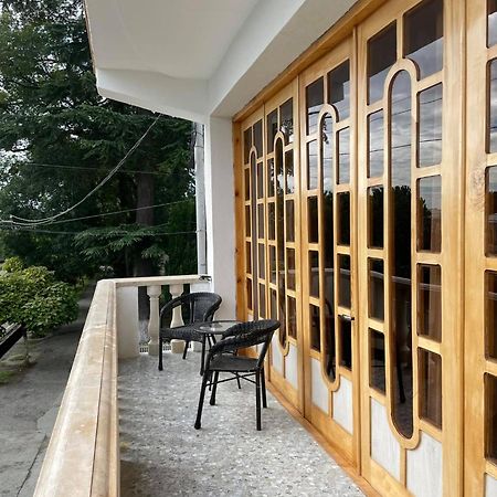 Hotel Shogi Зугдіді Екстер'єр фото