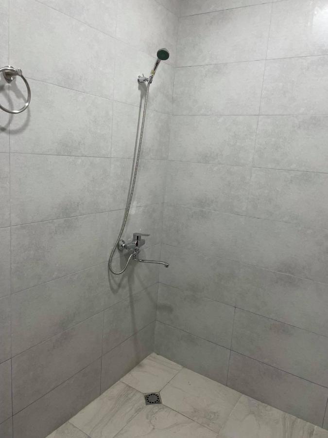 Hotel Shogi Зугдіді Екстер'єр фото