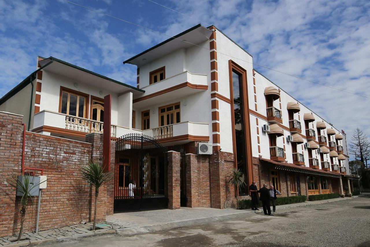 Hotel Shogi Зугдіді Екстер'єр фото