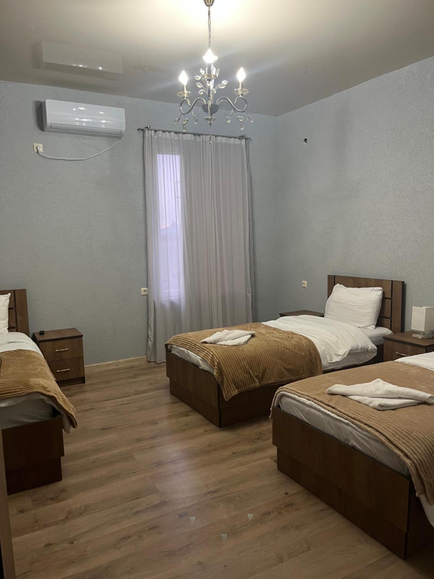 Hotel Shogi Зугдіді Екстер'єр фото